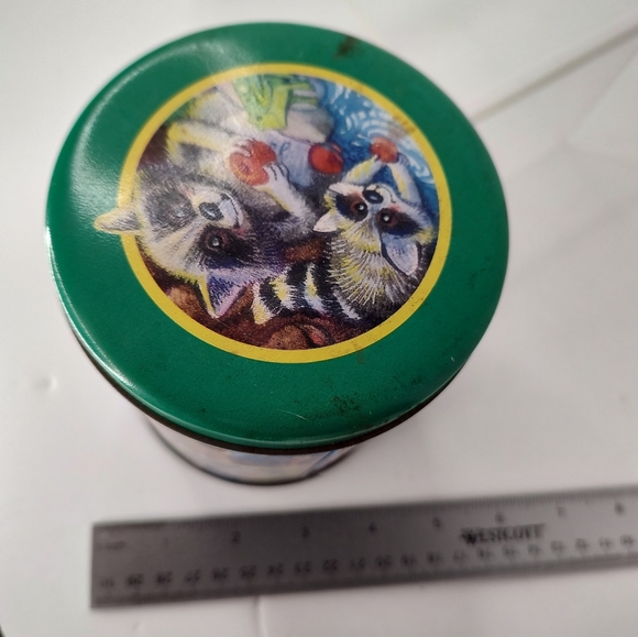 Vintage HTF Metal Woods Critters Candy Tin Sutton Candy USA - Picture 8 of 8